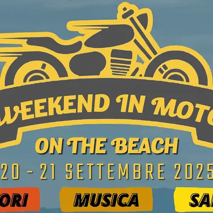 WEEKEND IN MOTO - ON THE BEACH